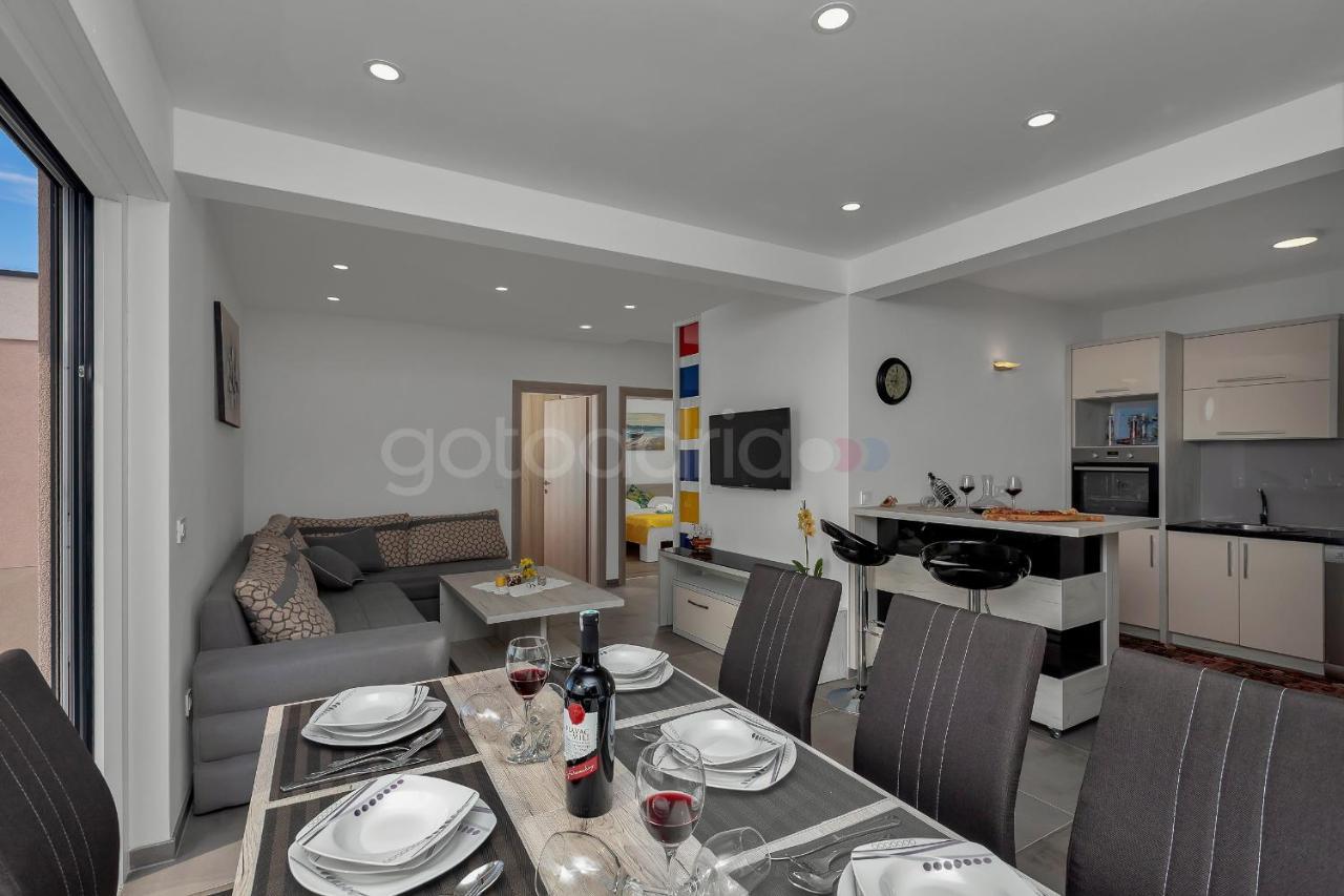 Luxury Apartment Poseidon - Free Beach Parking Makarska Exterior foto